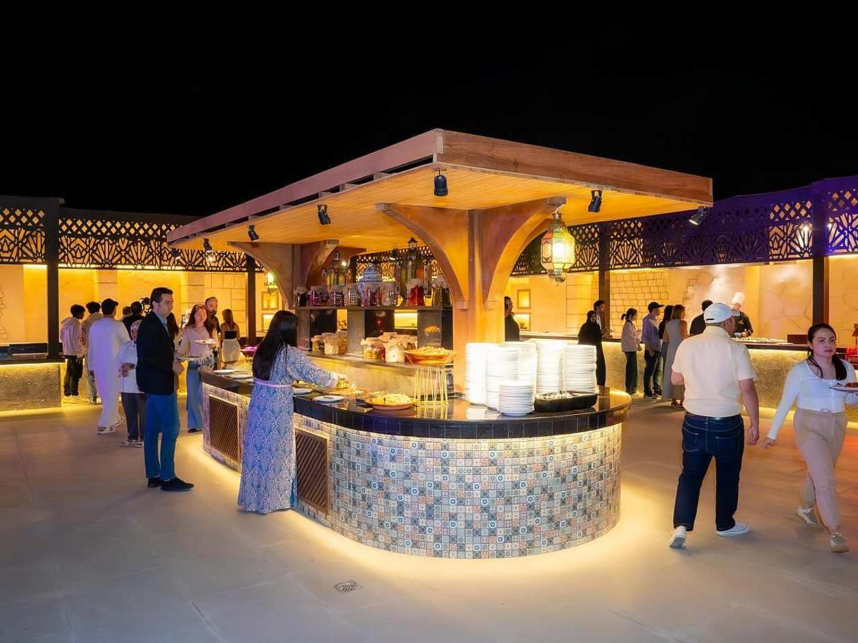VIP Evening Desert Safari with Live BBQ Dinner in United Arab Emirates, Dubai, photo 2