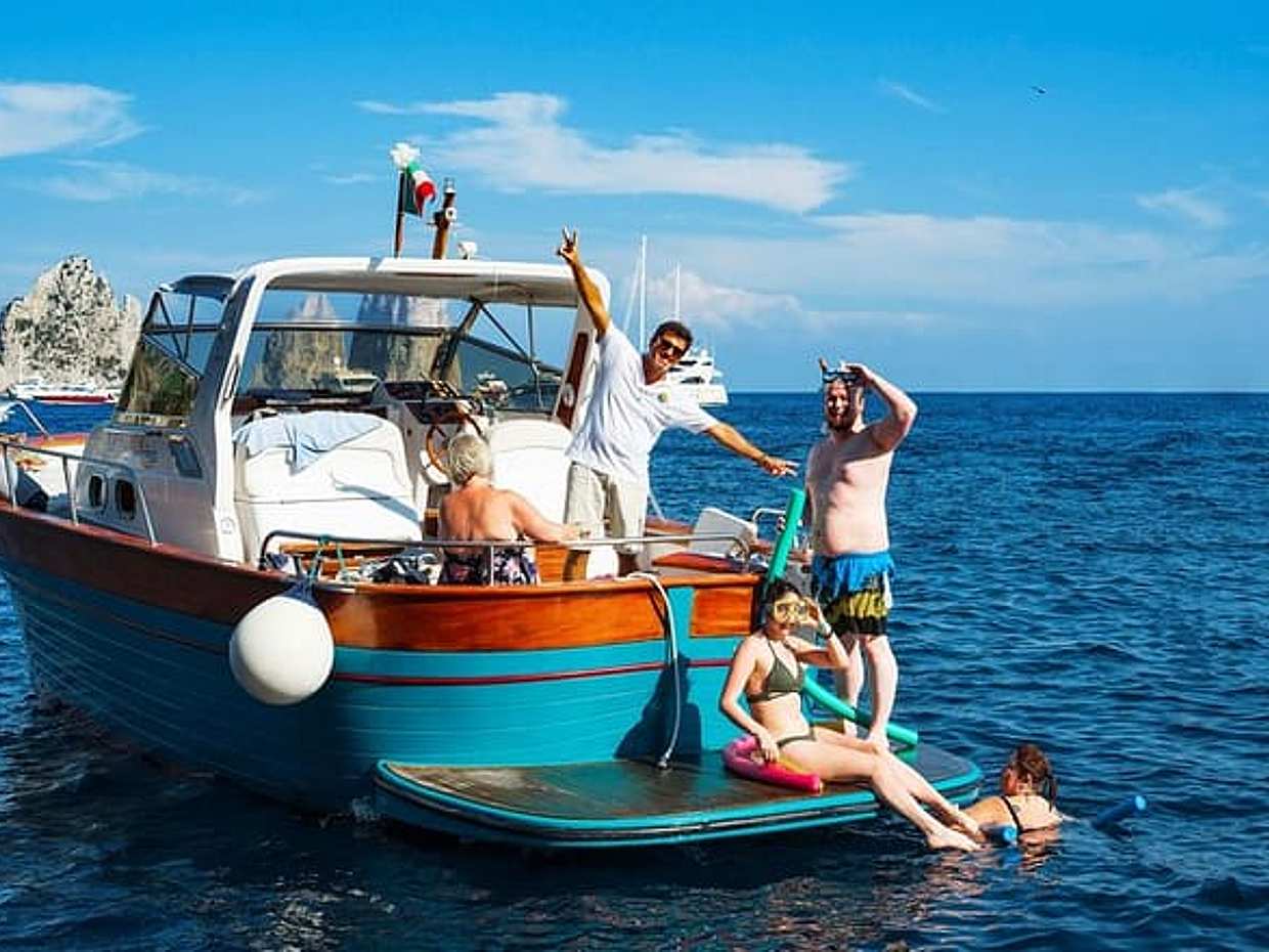 Small Group Capri Boat Tour from Sorrento with Swim Stops, photo 4