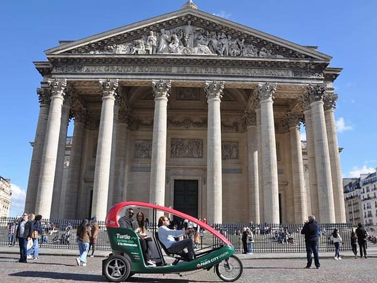 Private City-Tour by rickshaw bike in Paris: The "Saint-Germain"