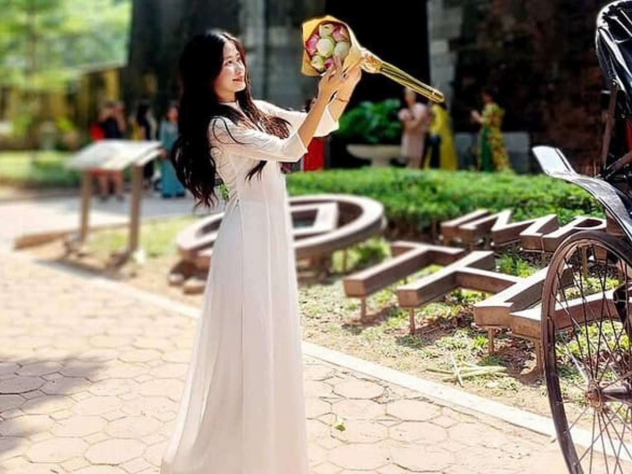Hanoi Instagram Photo Tour: Przejażdżka rikszą i Ao Dai