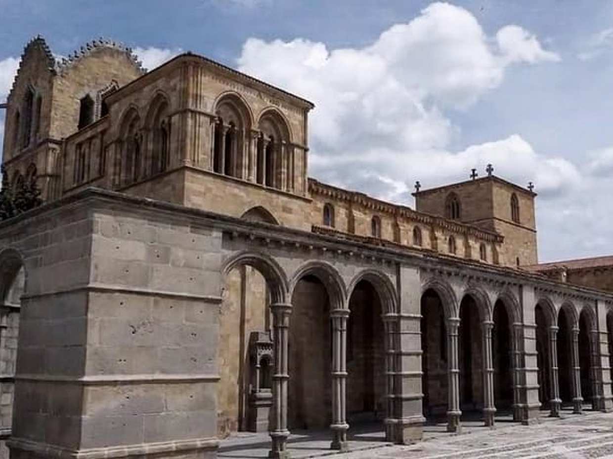 Avila - El Escorial - Valley of the Fallen from Madrid