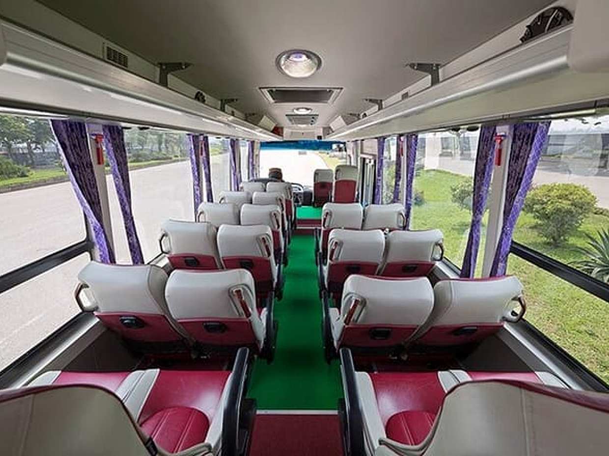 Hanoi To Cat ba Island Bus Transfer or Return, photo 4