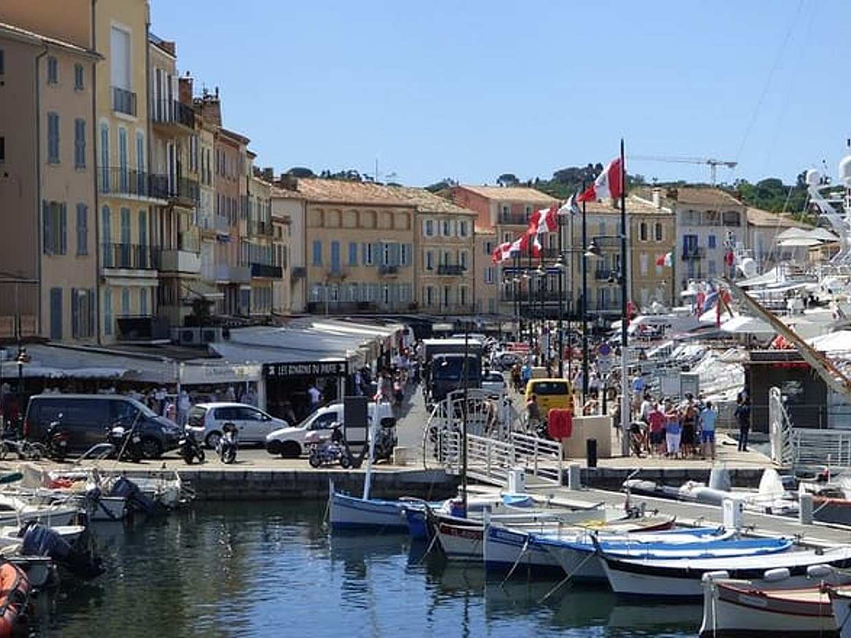Prywatny transfer z Marsylii do Saint Tropez z 2-godzinnym postojem w Tulonie we Francji