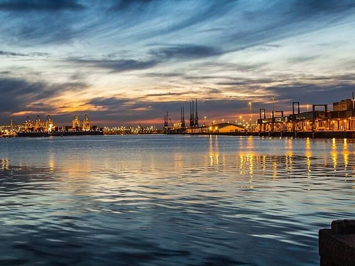 Private Direct Transfer from London to Southampton in United Kingdom