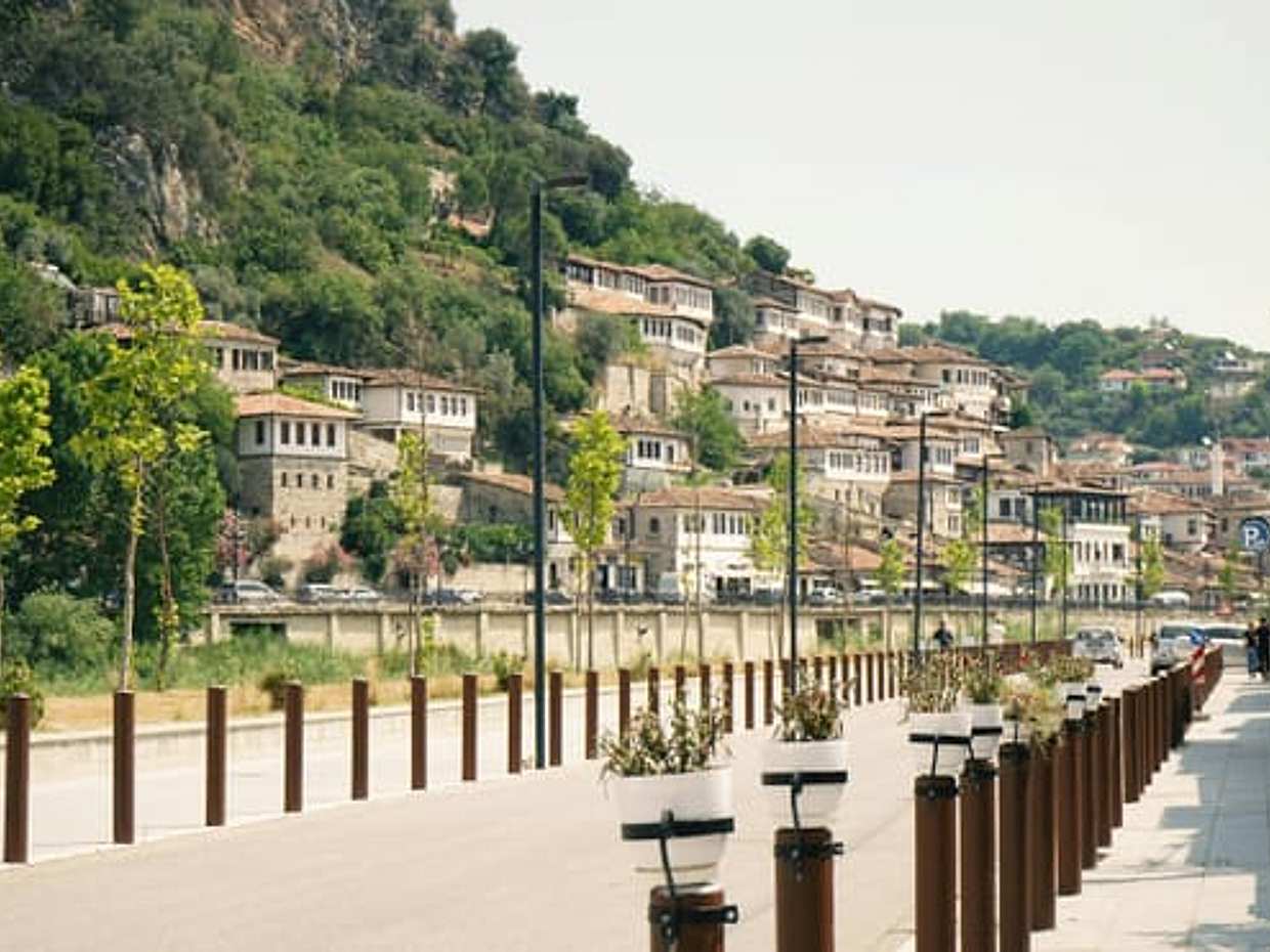 Berat full-day guided tour from Tirana, Albania, photo 2