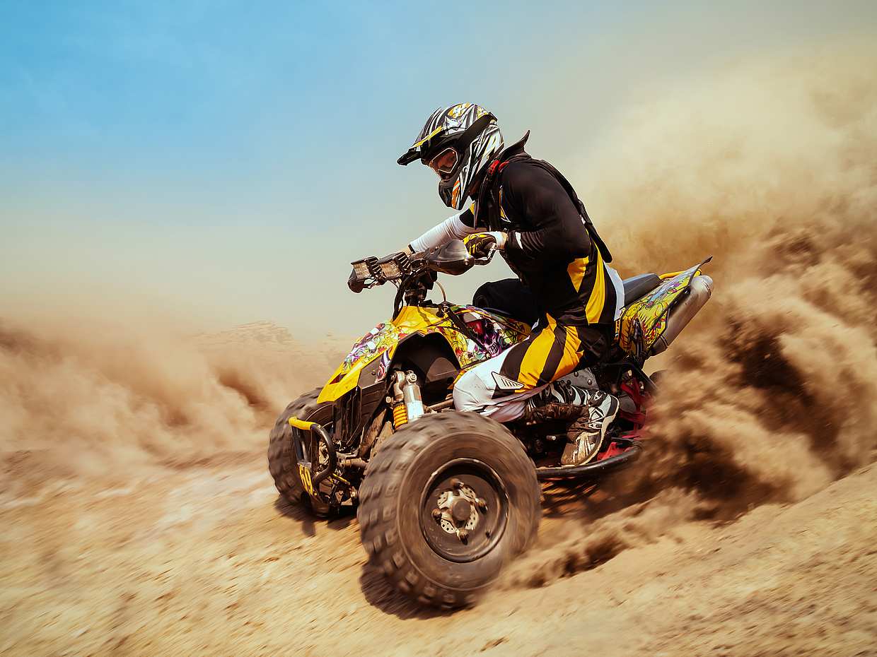Εμπειρία οδήγησης Quad στην έρημο Agafay στο Μαρόκο, Μαρακές.
