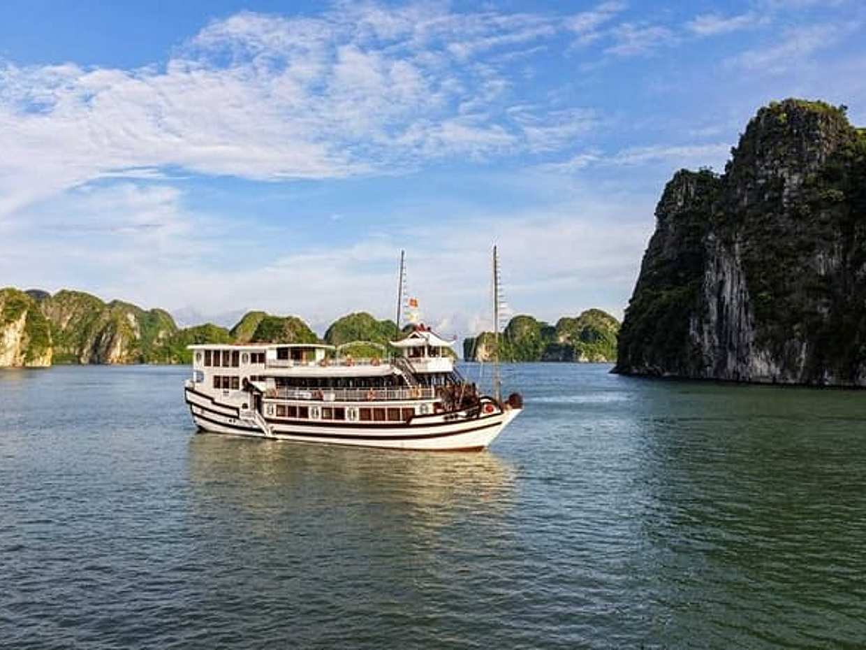 From Hanoi to Ninh Binh and Bai Tu Long Cruise 4 days 3 nights, photo 3
