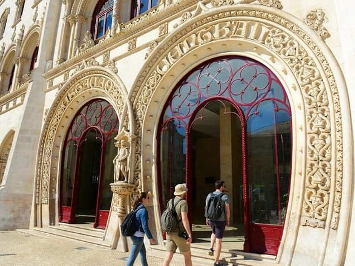 Lisbon Highlights for Newcomers Private Tour in Portugal