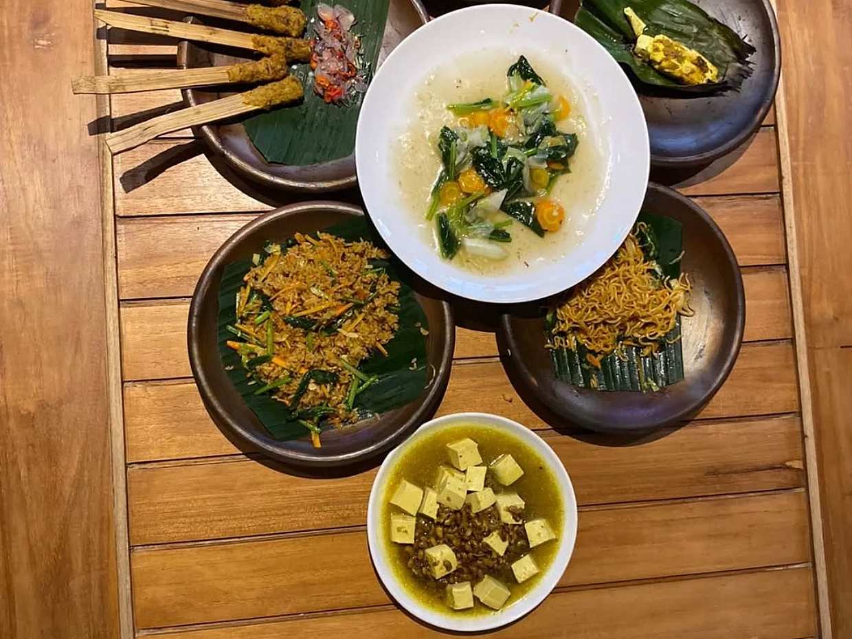 Bali: Cooking Class, Market Tour, and Waterfall Visit in Indonesia, photo 3