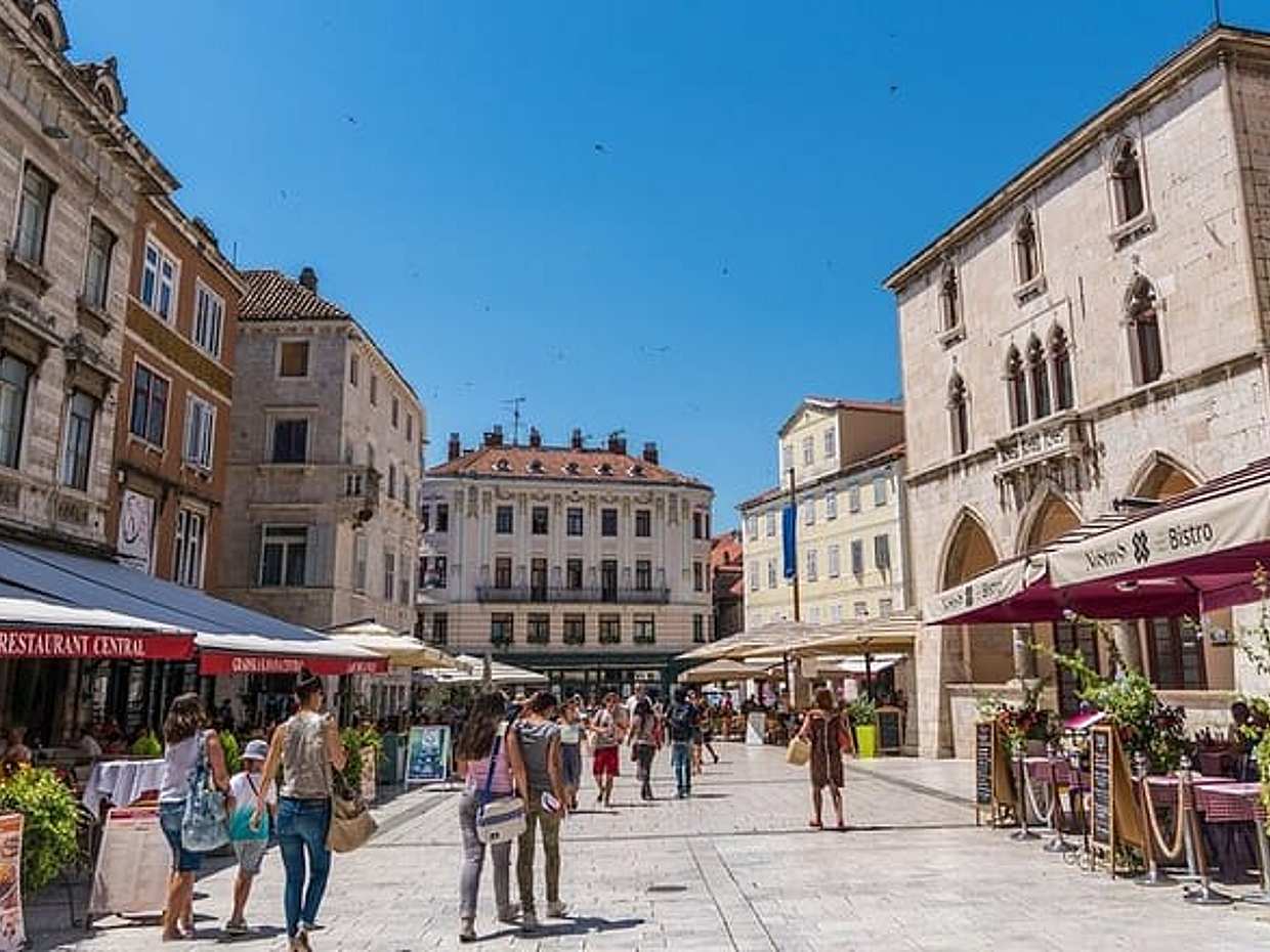 Private Direct Transfer From Dubrovnik To Split With Local Driver in Croatia