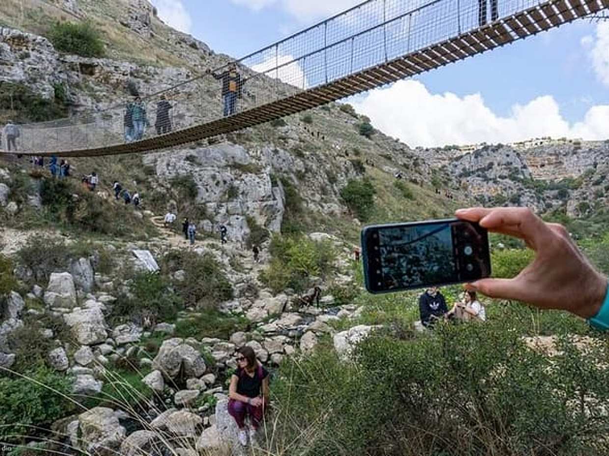 Matera: journey of the Sassi, the Murgia and the Tibetan Bridge