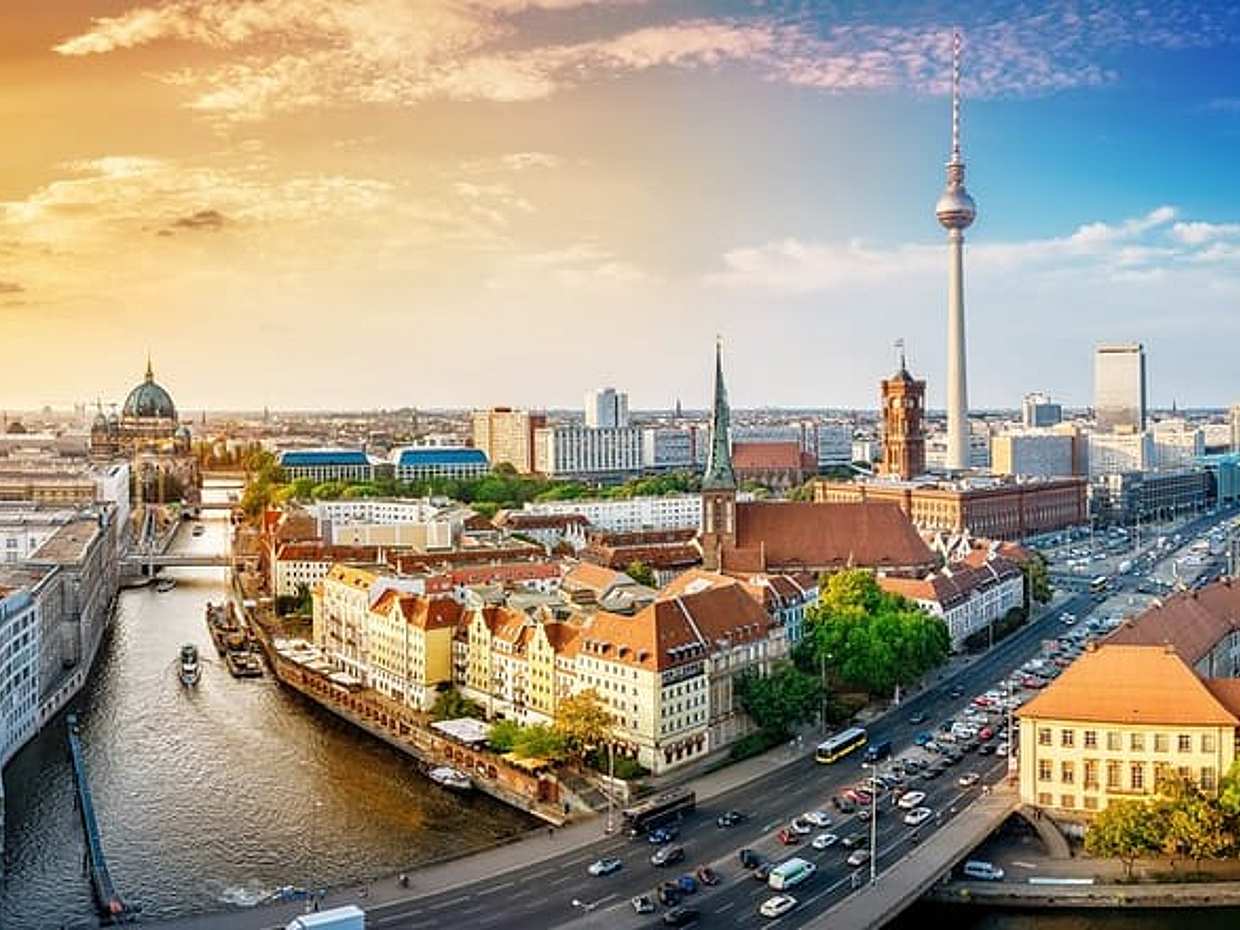 Hamburg to Berlin 1-Way Private Transfer Service