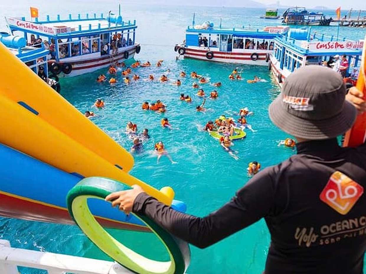 Snorkeling, Cocktail, Musica dal vivo e Tour in Crociera a Nha Trang in Vietnam, photo 3