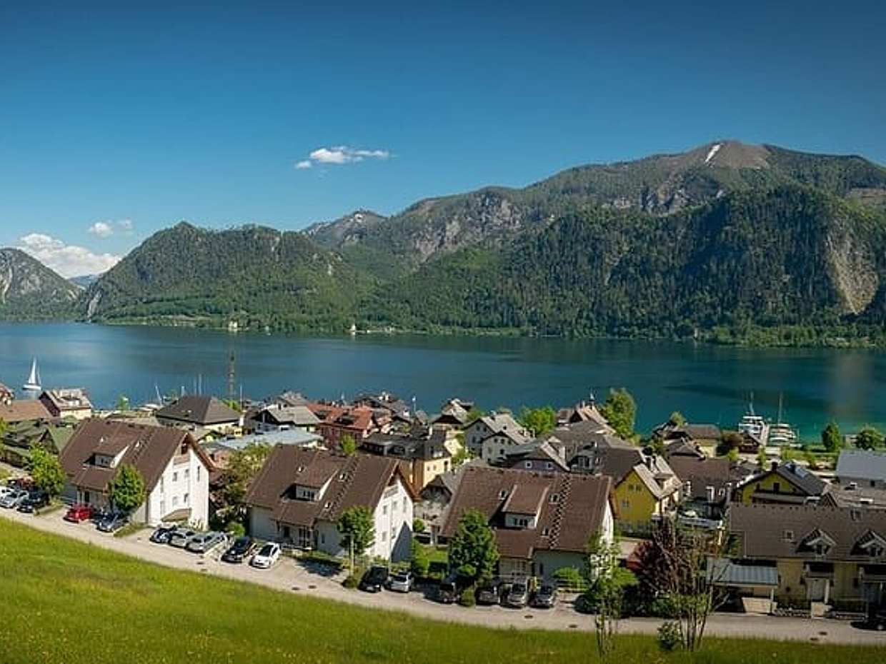 Full Private Day Trip from Vienna to Salzburg and Lakes Region  in Austria