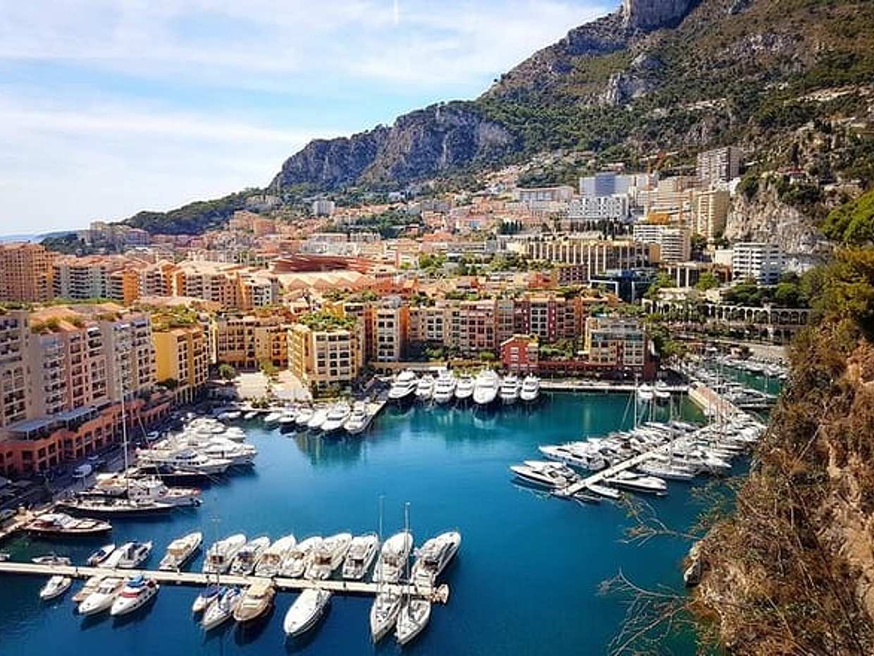 Private Transfer From Lyon To Monaco With a 2 Hour Stop in Nice in France