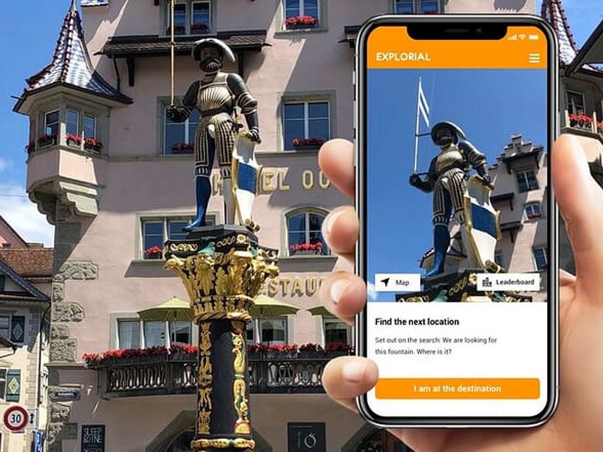 Visite à pied autoguidée et chasse au trésor de Zoug, Suisse
