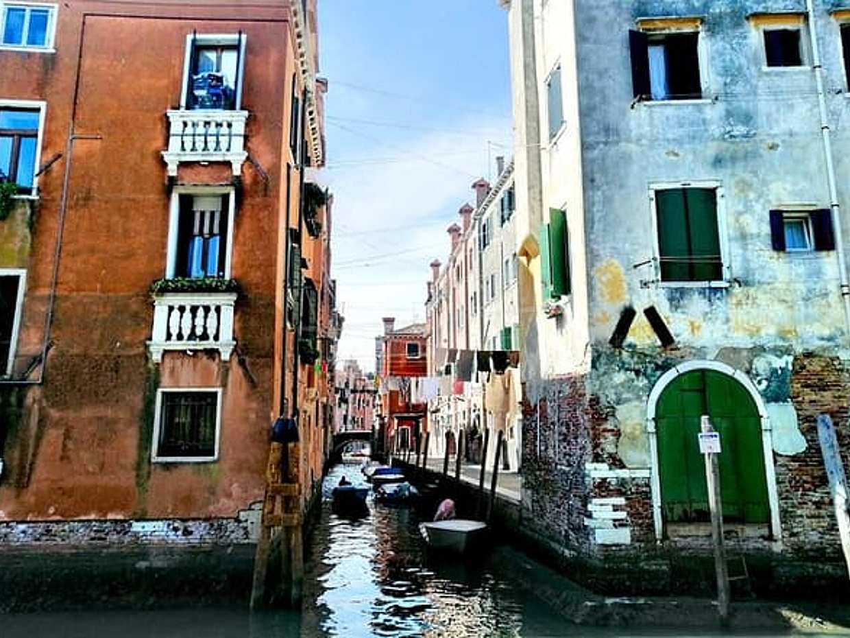 Venice Biennale Off: Hidden Pavilions & Art Events