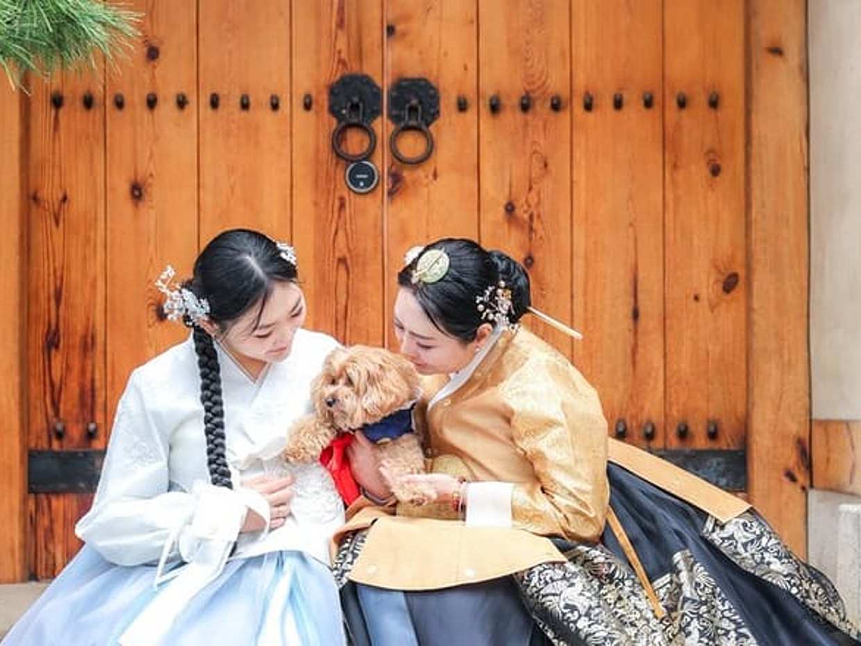 Seoul Private Hanbok Photo Tour Perfect for Families and Groups in South Korea, photo 3