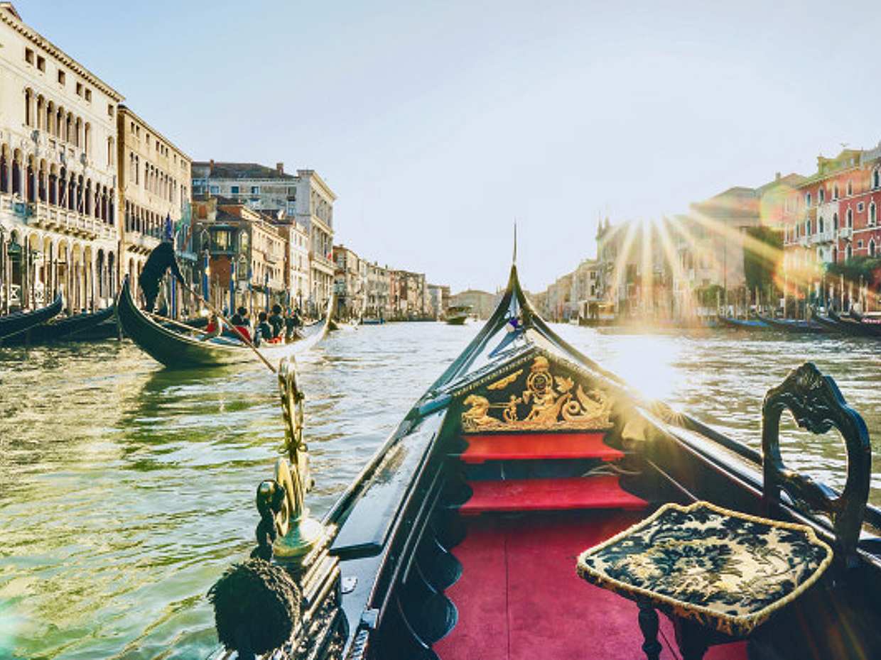 30-minute Private Gondola Ride in Italy, Venice