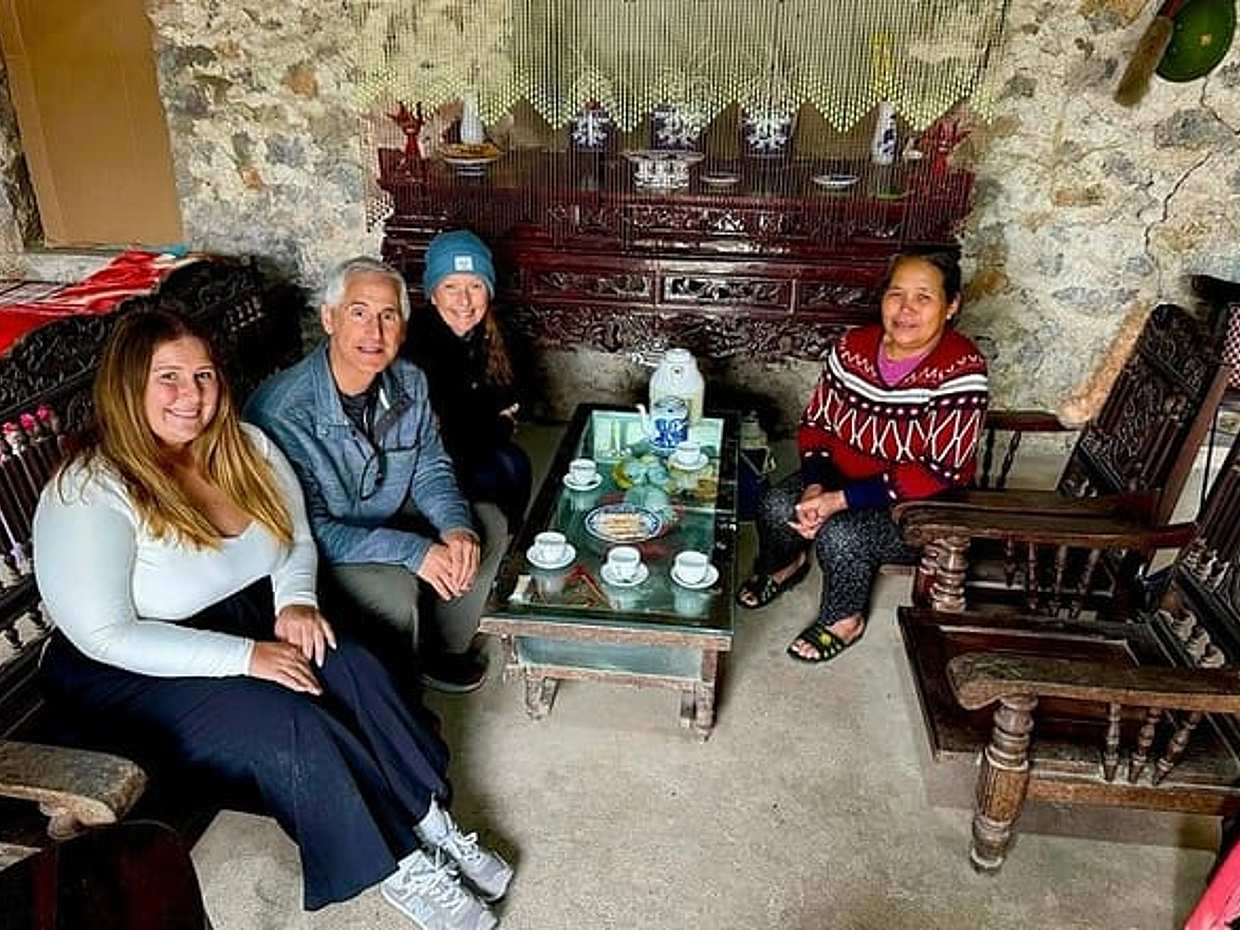 Luxury Private Tour From Hanoi: Local Family, Tam Coc & Hoa Lu, photo 4