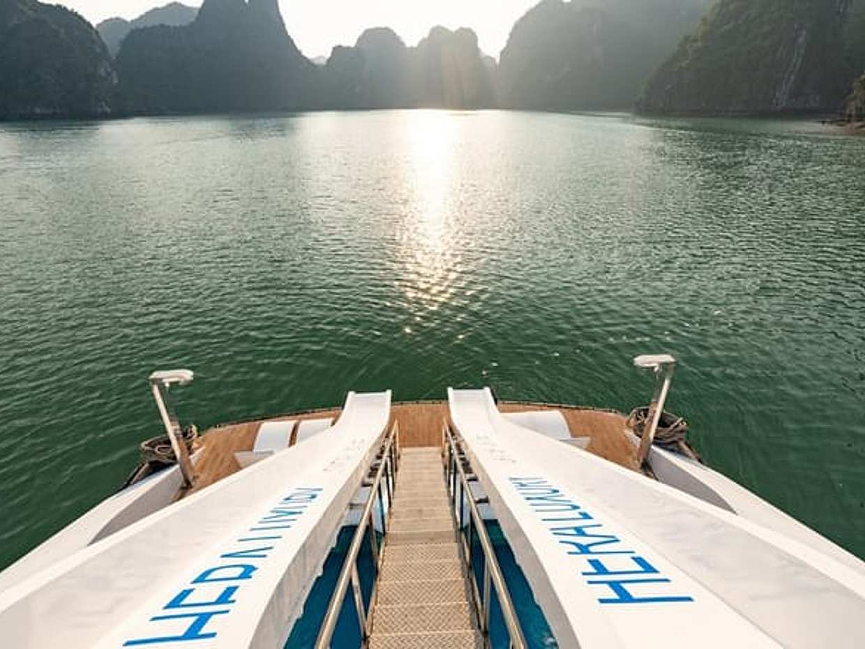 Luxury Halong Bay and Lan Ha Bay Day Tour with Hera Luxury Cruise, photo 3