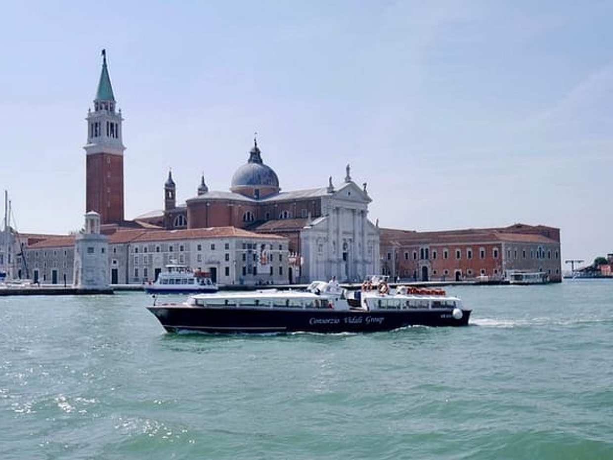 Walking Tour of Venice with Mini Cruise, photo 4