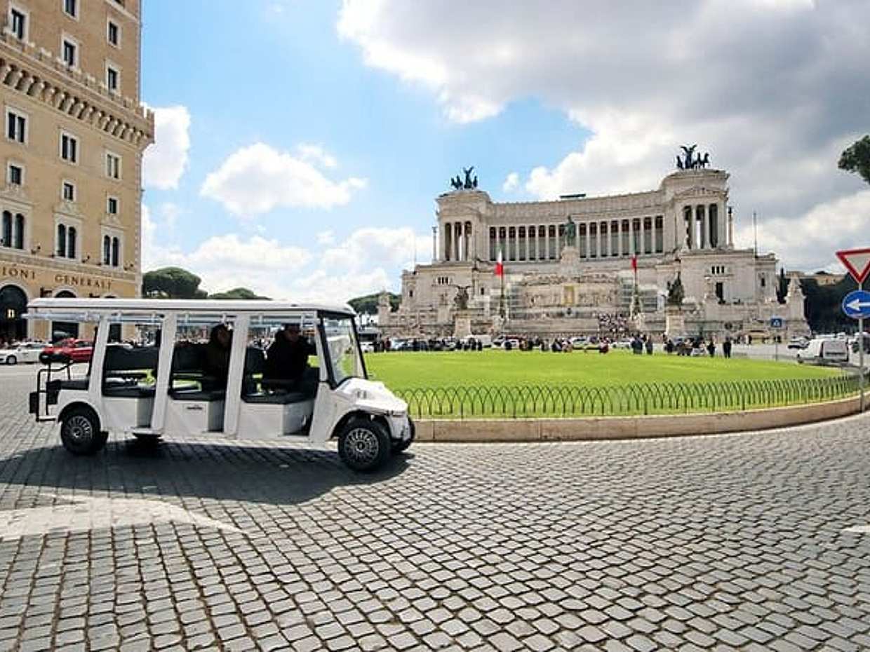 Tour of Rome in 7 Seater Golf Cart, photo 4