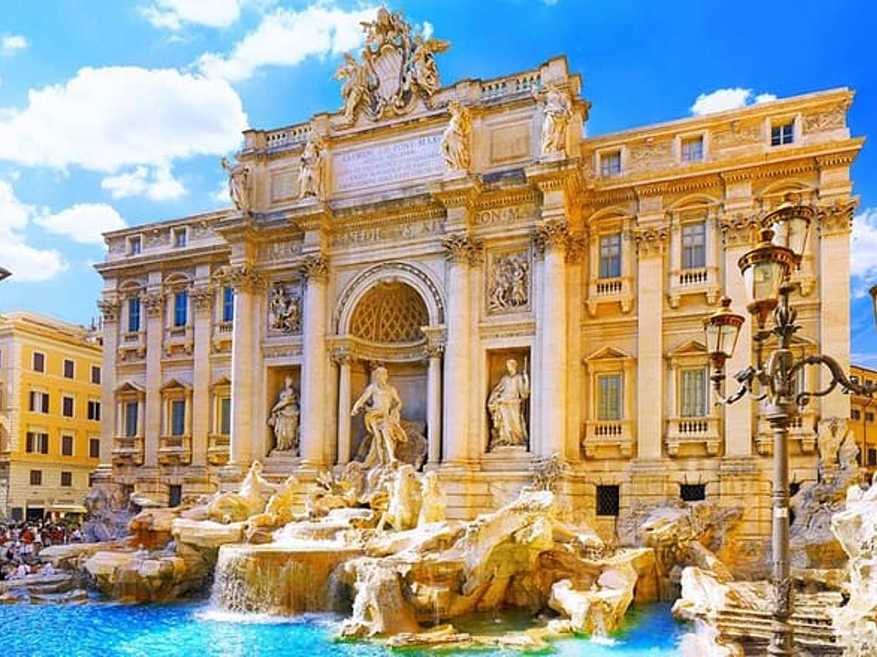 Recorrido a pie por Roma: iglesias, plazas y fuentes de Italia