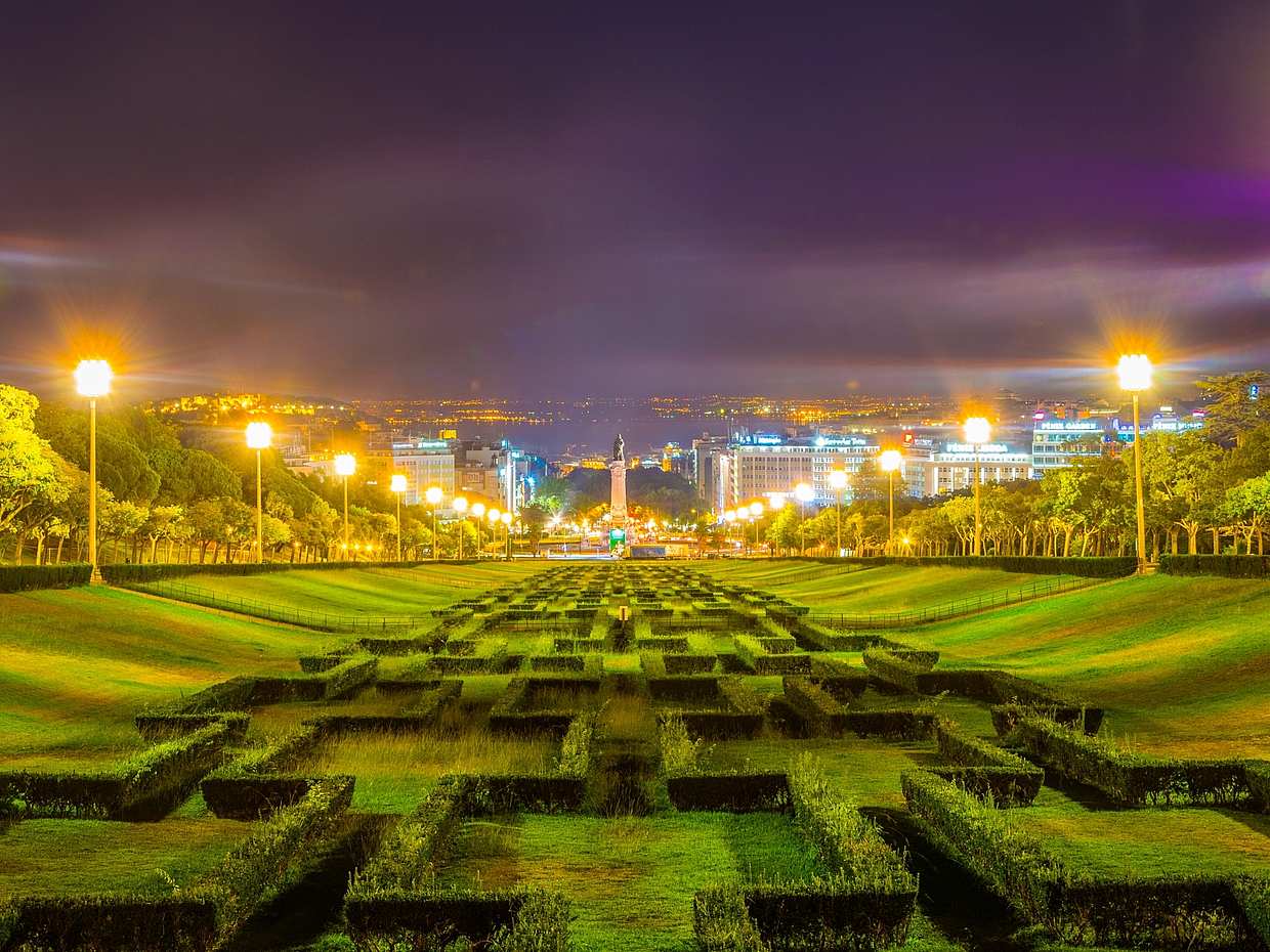 Private City Tour by Night in Lisbon, photo 4