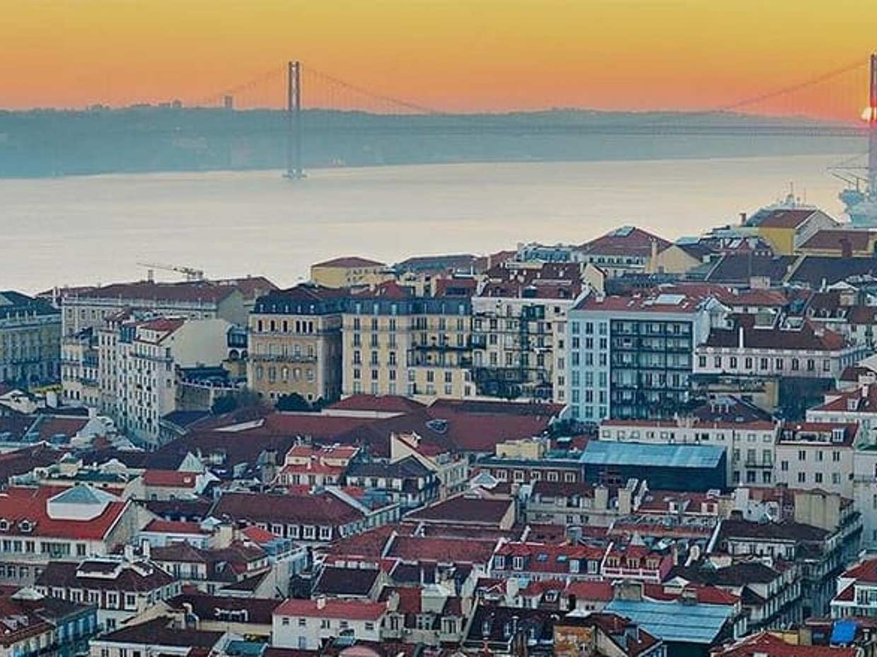 Private Transfer Airport Lisbon city center in Portugal