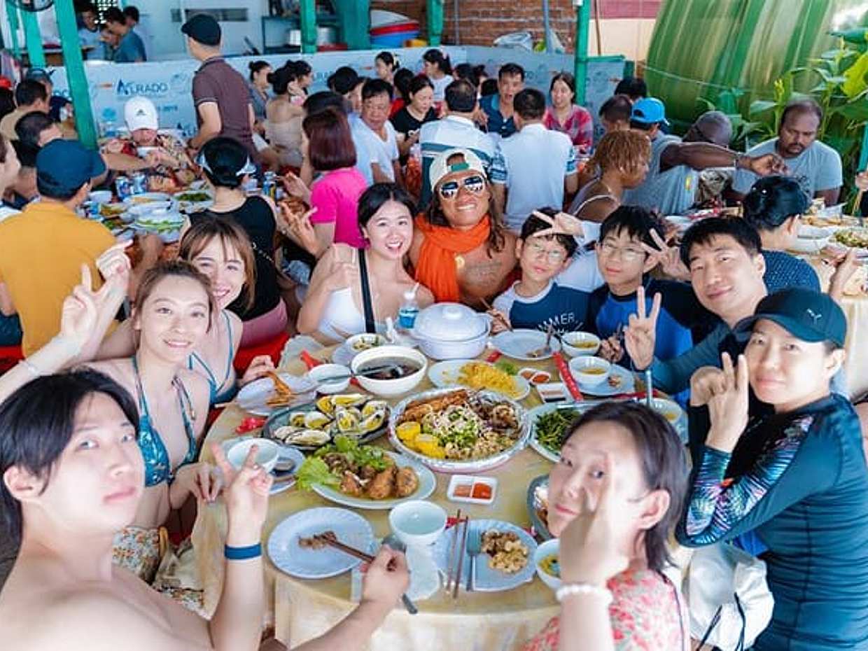 Nha Trang Beach Experience: Snorkeling, Fishing, and Barbecue, photo 4