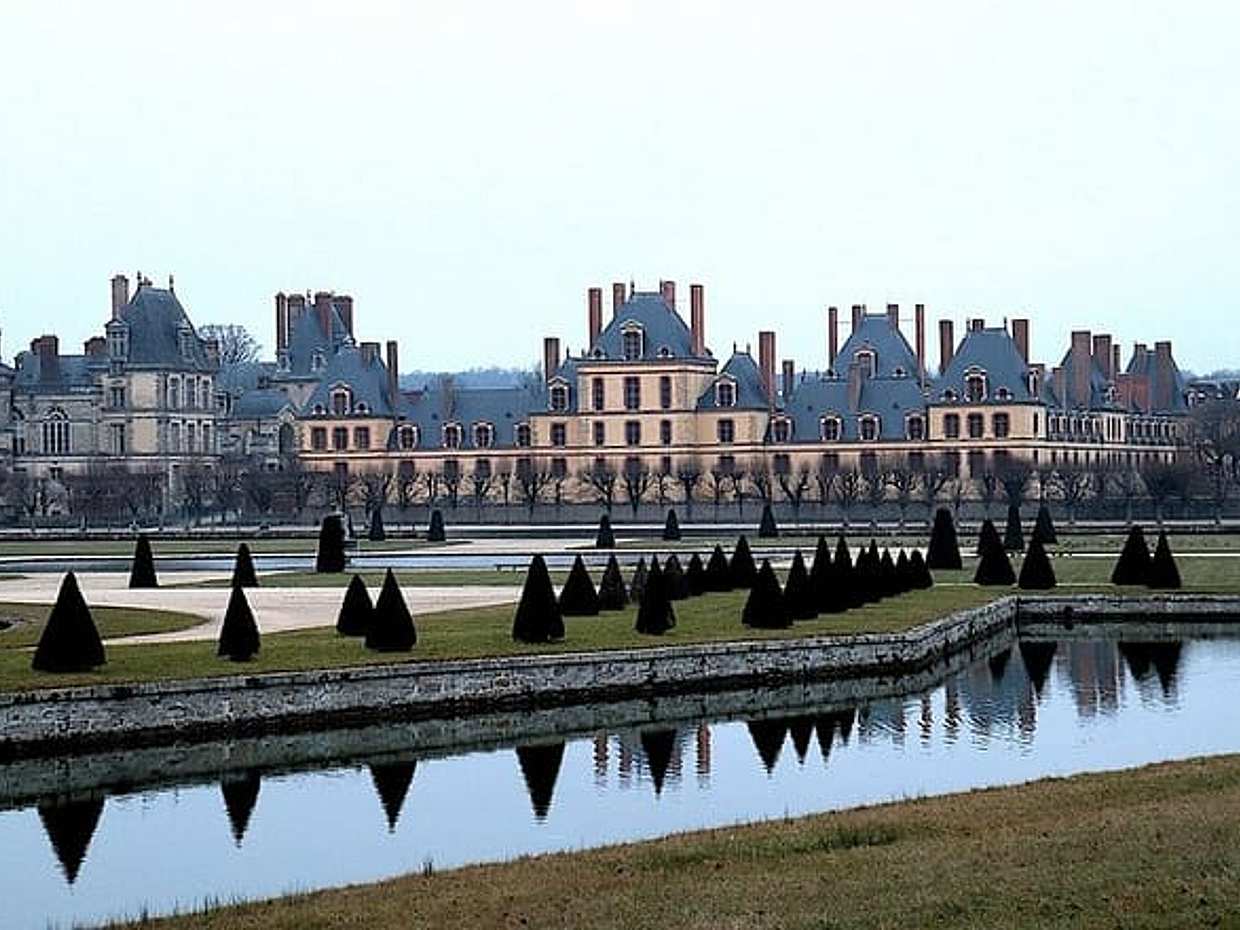 Private day trip from Paris to Fontainebleau with a local driver in France, photo 5