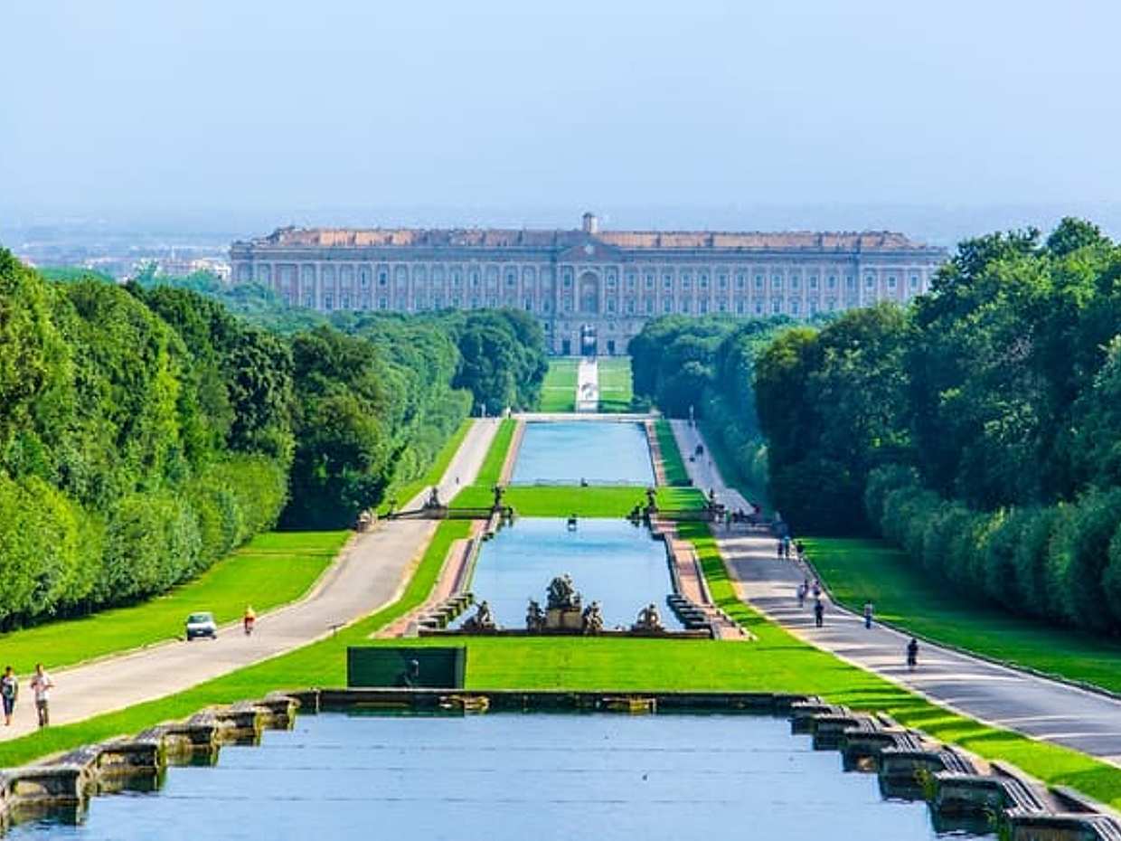 Tour of the Royal Palace of Caserta and afternoon shopping from Naples, photo 2