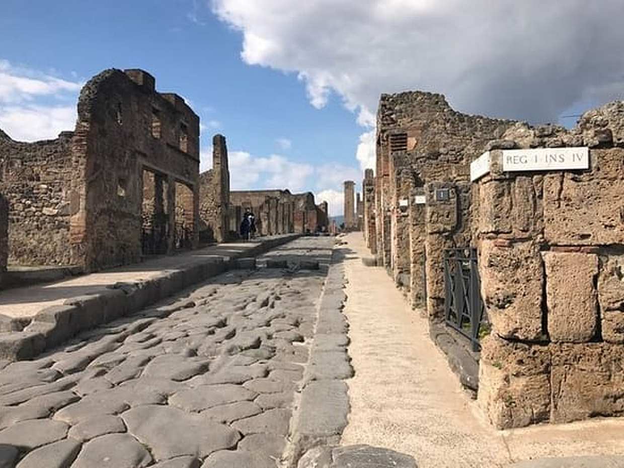 Group tour: Naples and Pompei in one day!, photo 2