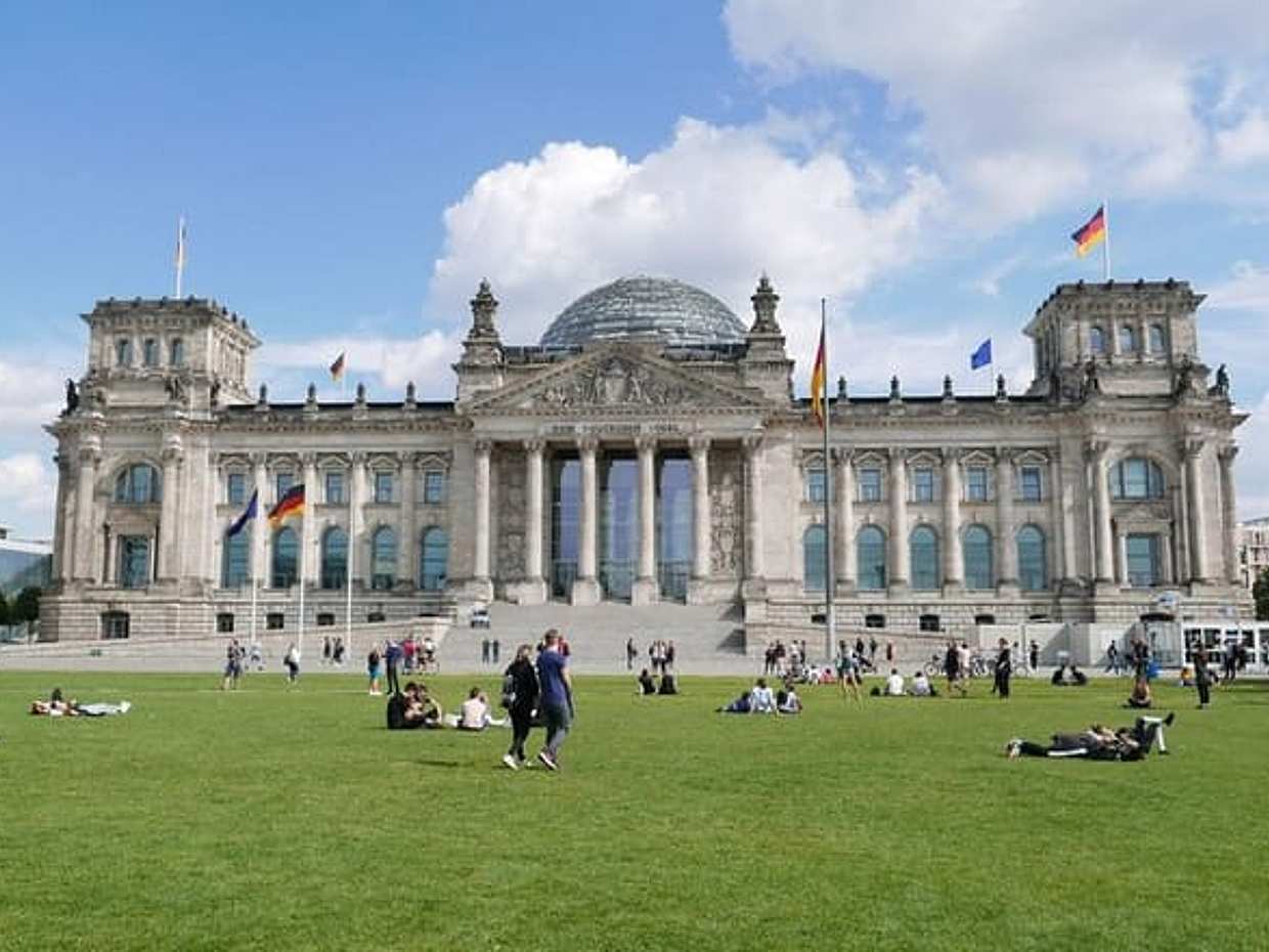 Berlin Scavenger Hunt & Highlights Self-Guided Walking Tour in Germany, photo 5