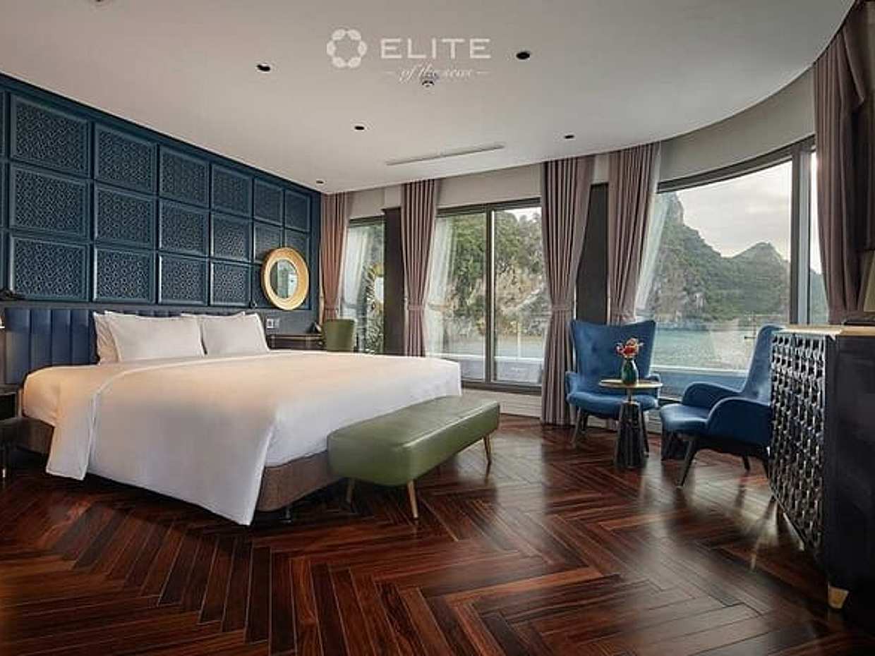 Terrace Suite on Top Notch Luxury Overnight Cruise in Halong Bay , Vietnam, photo 3