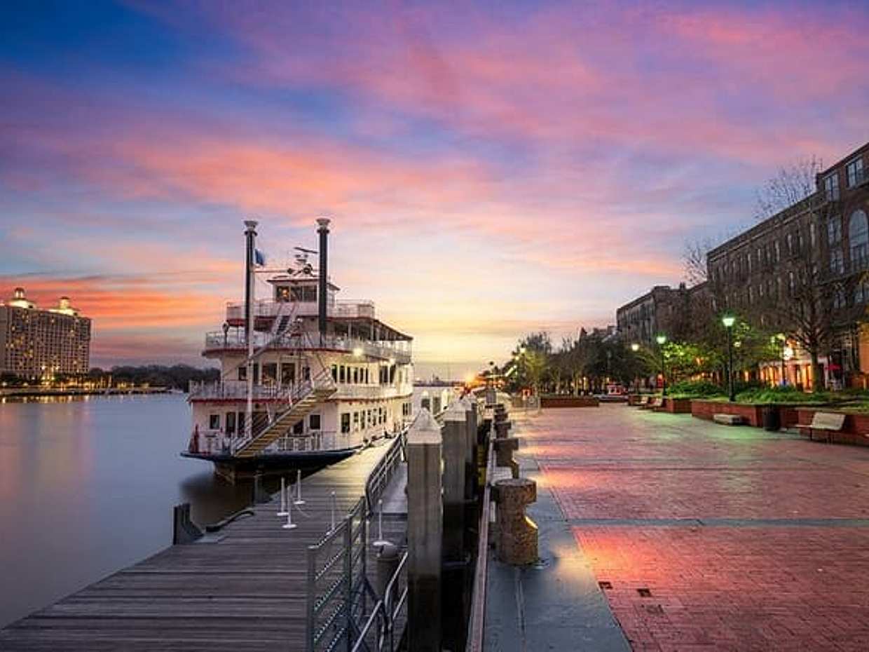 Savannah Waterfront: Pirate Adventure Walking Game, United States