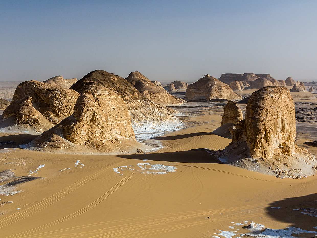 Safari no Oásis de Bahariya com Visita ao Deserto Preto e Branco, 1 Noite e 2 Dias no Egito, Cairo.
, photo 3