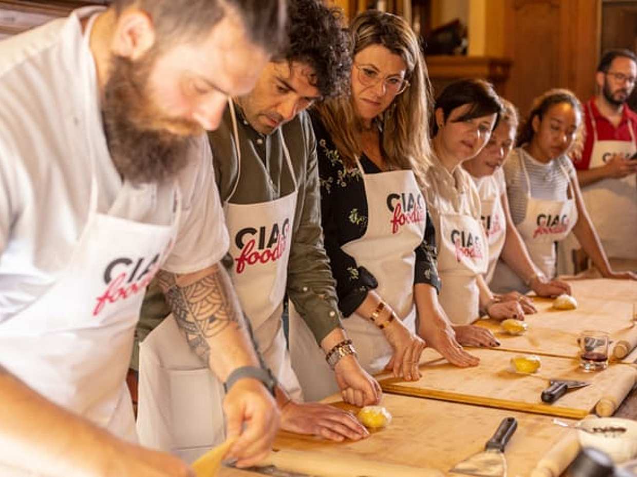 Small Group Express Pasta & Tiramisù Cooking Class With Unlimited Wine, photo 2
