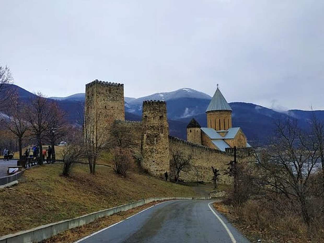 "Przygoda w Kazbegi: Łatwa wycieczka z Tbilisi w Gruzji", photo 2