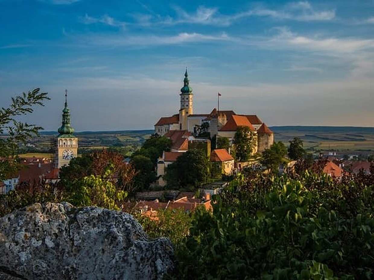 Private 4 Castles Day Trip from Vienna to South Moravian Region in Austria, photo 2