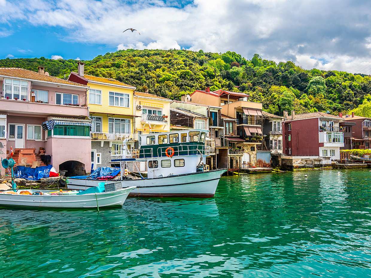 Unique Asian Side of Istanbul Private Tour by Car