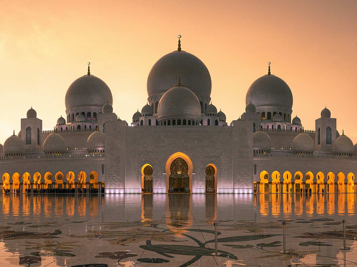 Private Sheikh Zayed Grand Mosque Tour from Dubai in United Arab Emirates, Abu Dhabi, photo 3
