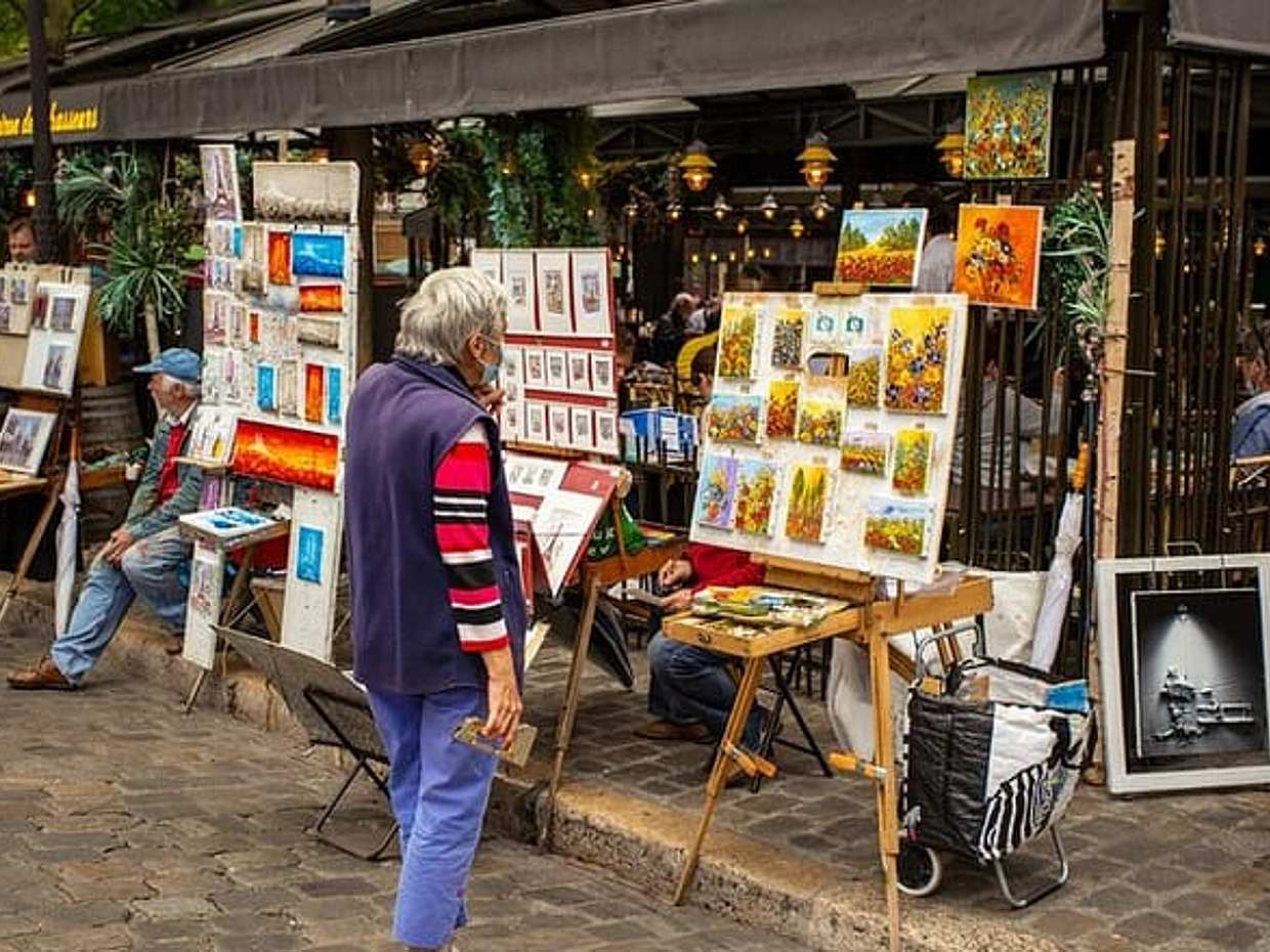 CDG Transfers and Private Tour of Marais & Montmartre, photo 4
