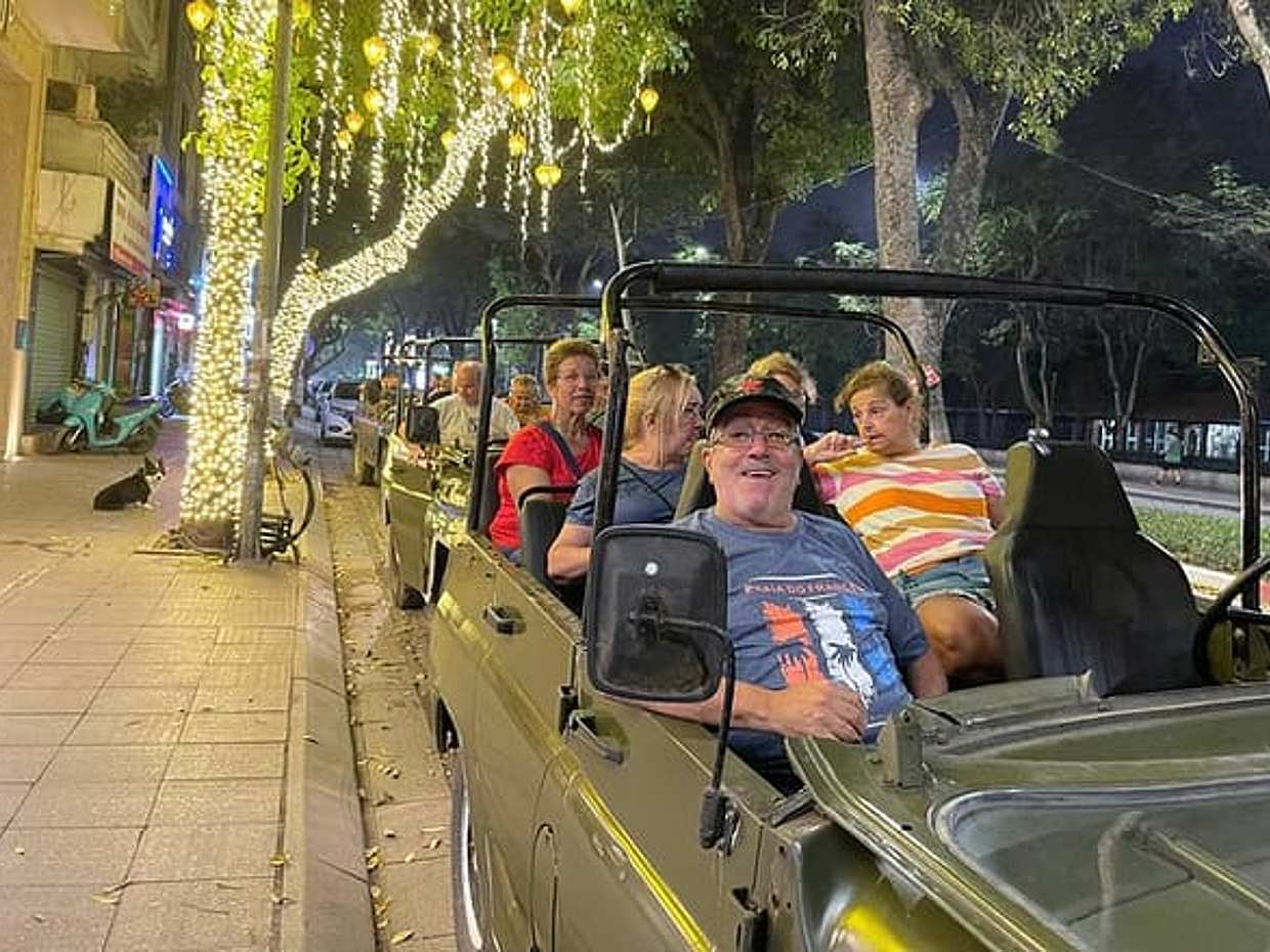 Hanoi Street Food Jeep Discovery Tour, photo 2