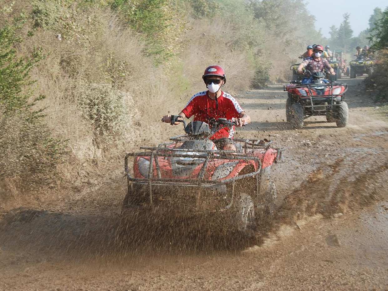 Quad Safari dans les monts Taurus au départ de Side en Turquie, monts Taurus
