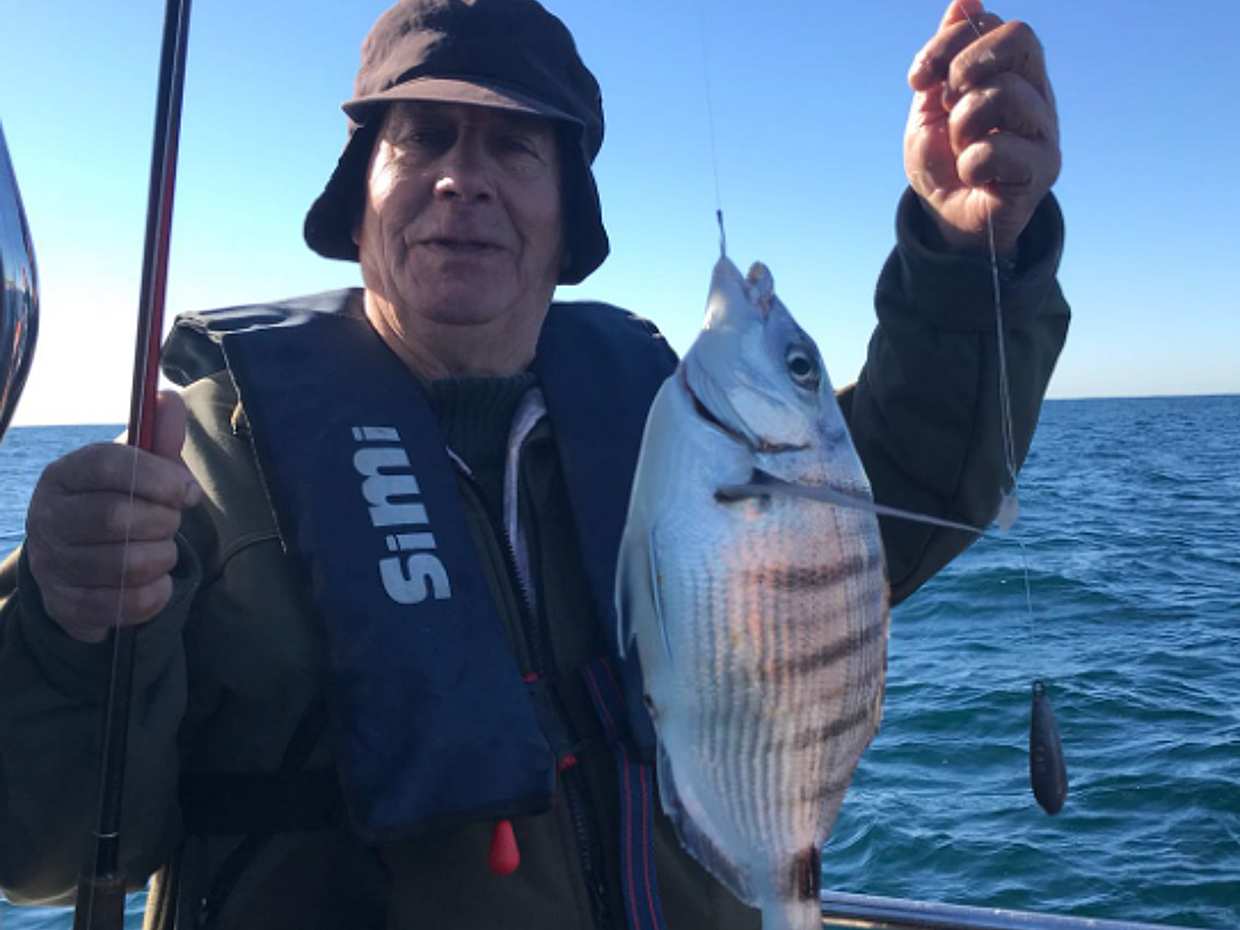 4 hour Private Fishing Trip- Up to 10 people in Portugal, Cascais, photo 2