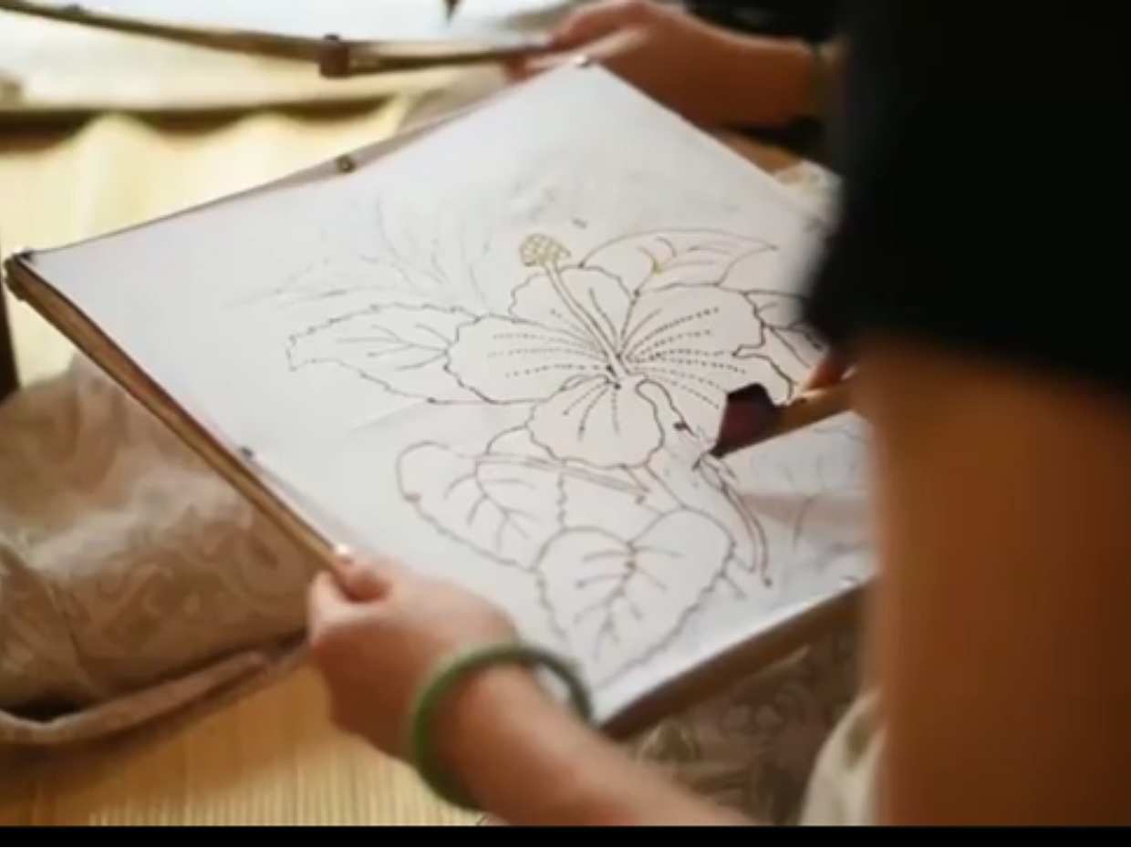 Clase de fabricación de batik balinés con artesano local en Indonesia, photo 3