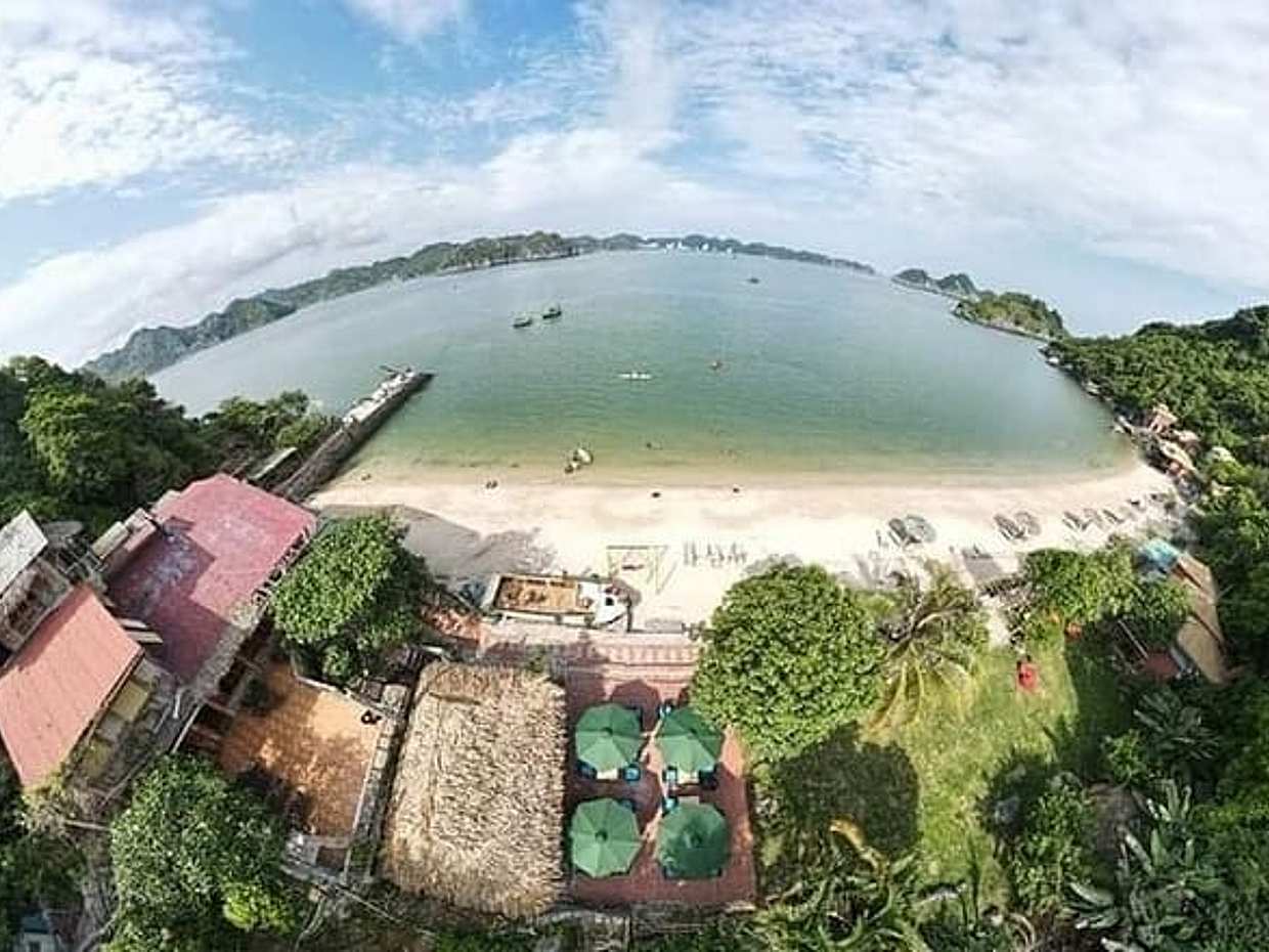 1 Night on Party Cruise & 1 Night in Seaview Bungalow Halong Bay, photo 2