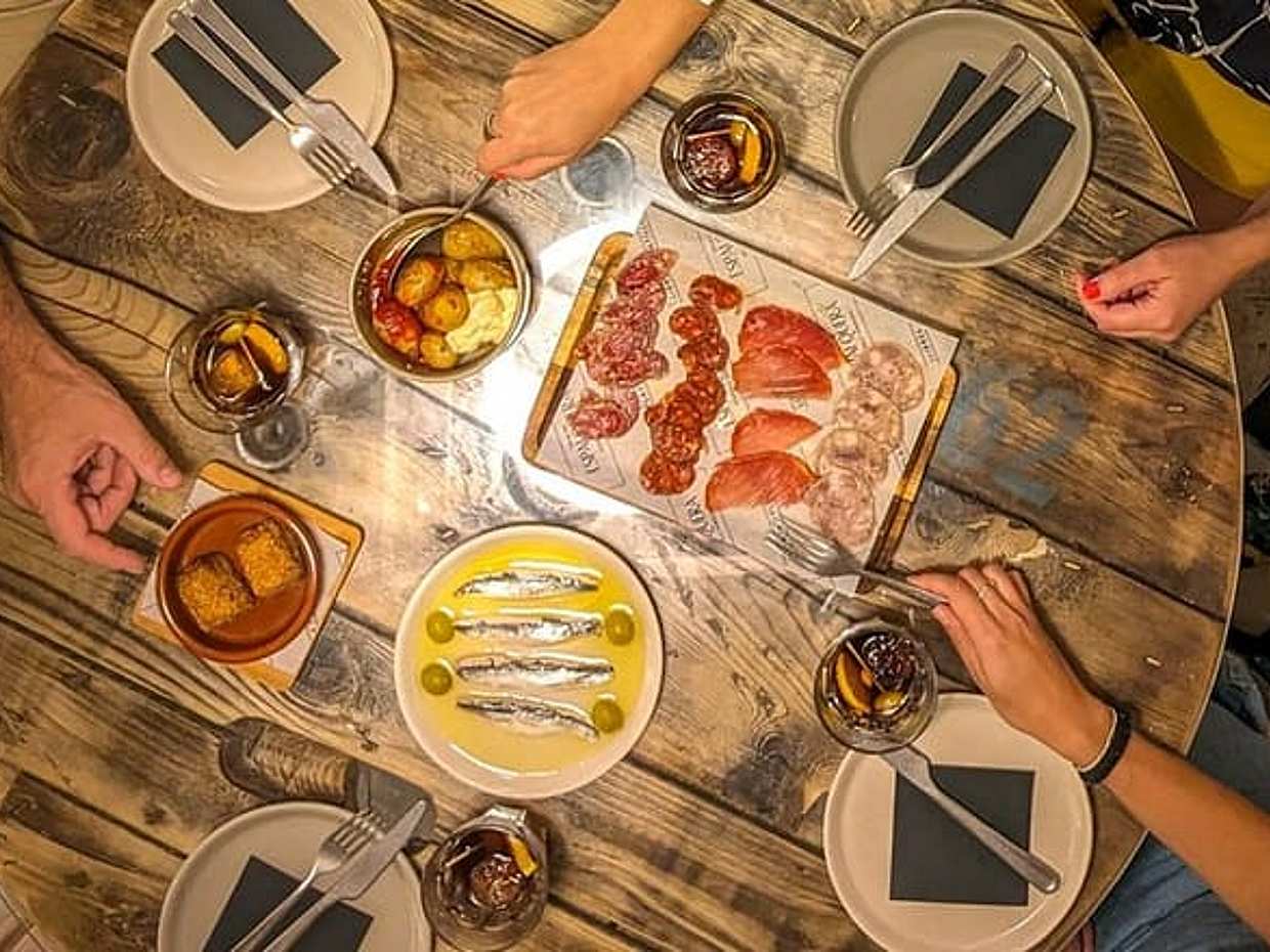 Private Madrid Life and Dine Cuisine and Culture Experience, photo 3